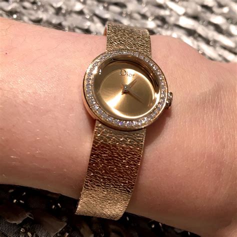 dior baby d watch|La D de Dior Satine.